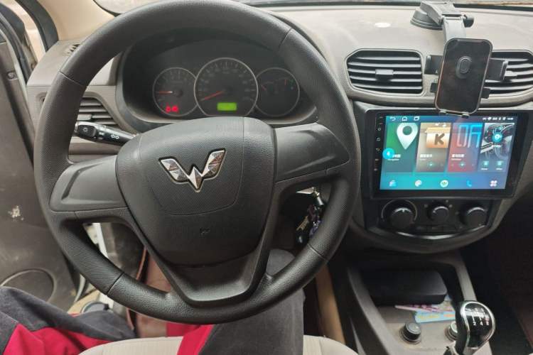 Used Wuling Hongguang 2015 1.5L S Basic Version China V Standard Audio And AC Panel