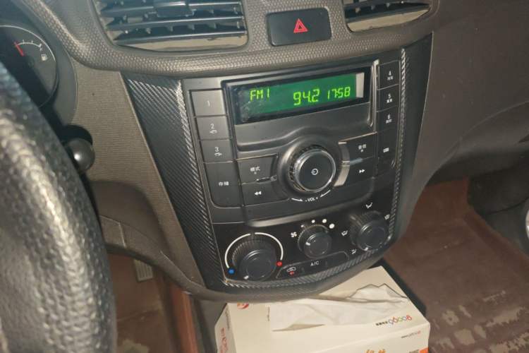 Used Wuling Hongguang 2015 1.2L S Base Model China V Standard Audio And AC Panel