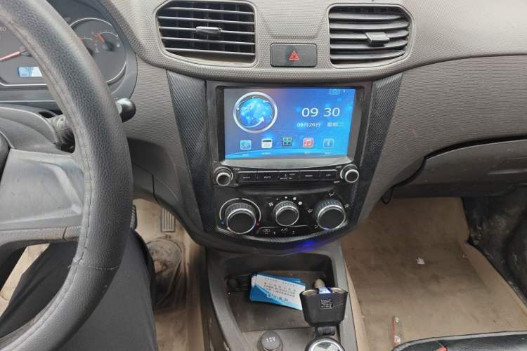 Used Wuling Hongguang 2015 1.2L S Base Model China V Standard Audio And AC Panel