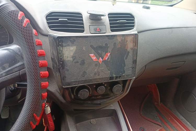 Used Wuling Hongguang 2015 1.5L S Basic Version China V Standard Audio And AC Panel
