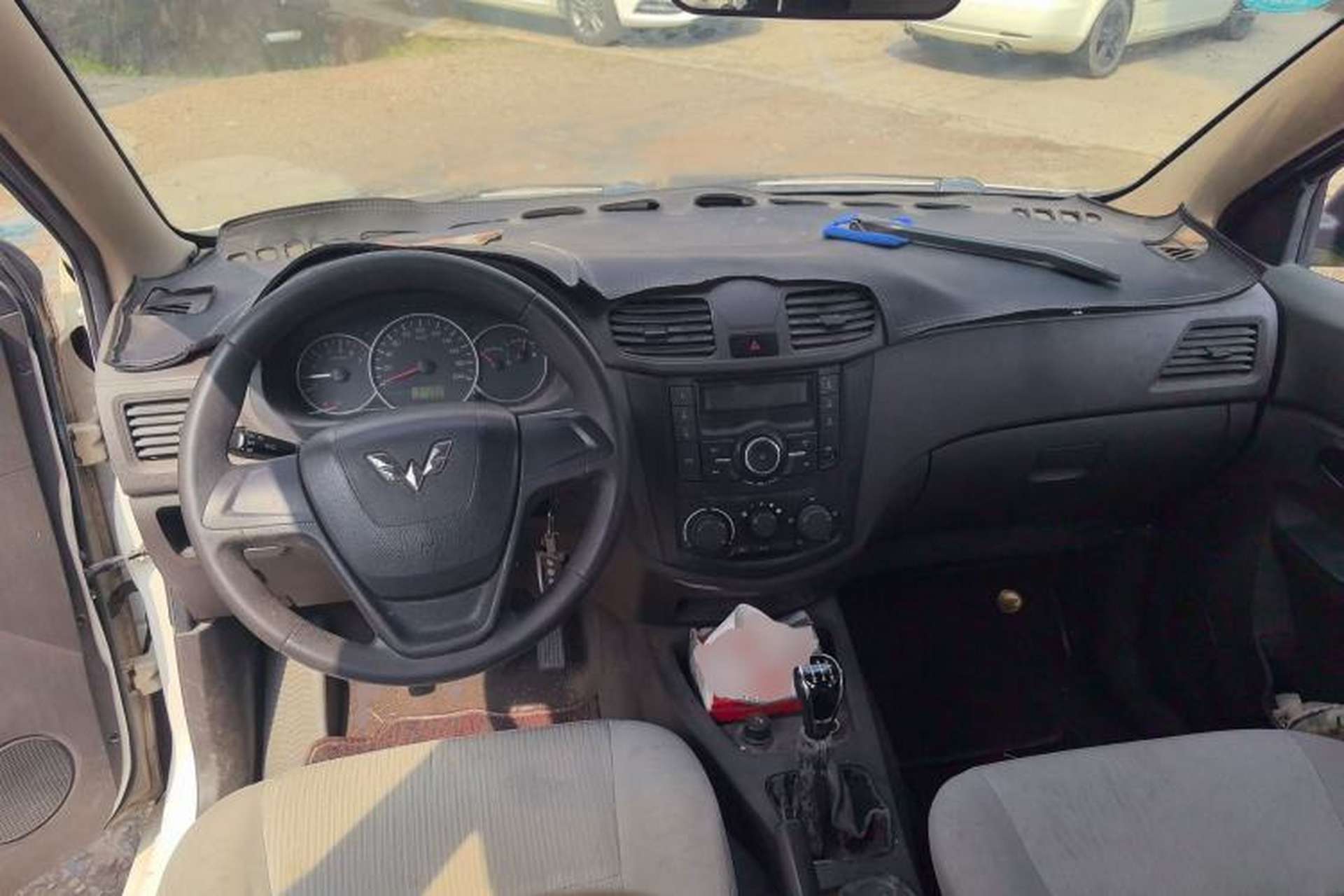 Used Wuling Hongguang 2015 1.2L S Base Model China IV Center Console