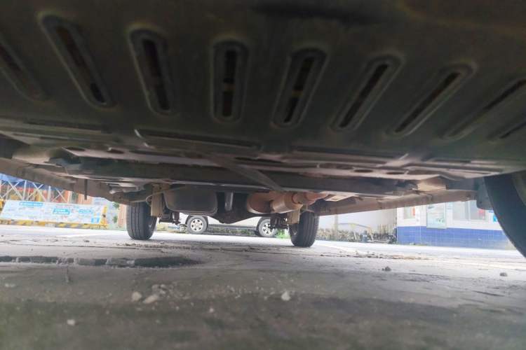 Used Wuling Hongguang 2015 1.5L S1 Standard China V-Emission Standards Chassis Front