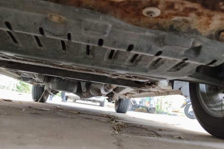 Used Wuling Hongguang 2015 1.5L S1 Standard China V-Emission Standards Chassis Front