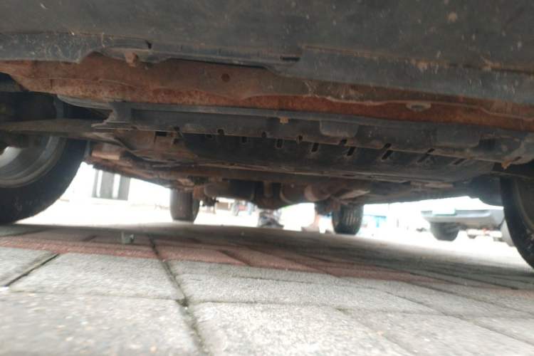 Used Wuling Hongguang 2015 1.5L S1 Standard China V-Emission Standards Chassis Front