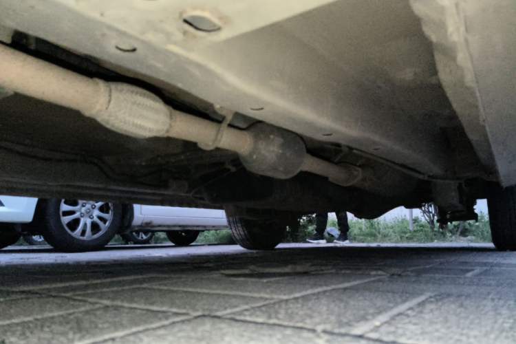 Used Wuling Hongguang 2015 1.2L S Base Model China V Standard Chassis Front Left