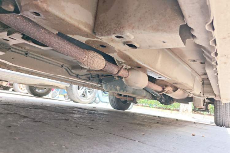 Used Wuling Hongguang 2015 1.2L S Base Model China V Standard Chassis Front Left