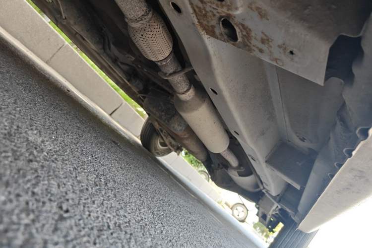 Used Wuling Hongguang 2015 1.5L S Basic Version China V Standard Chassis Front Left