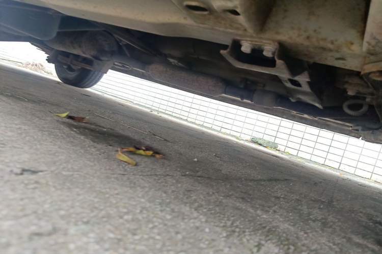 Used Wuling Hongguang 2015 1.5L S Basic Version China V Standard Chassis Front Right