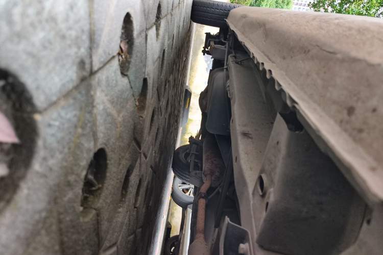 Used Wuling Hongguang 2015 1.2L S Base Model China V Standard Chassis Front Right
