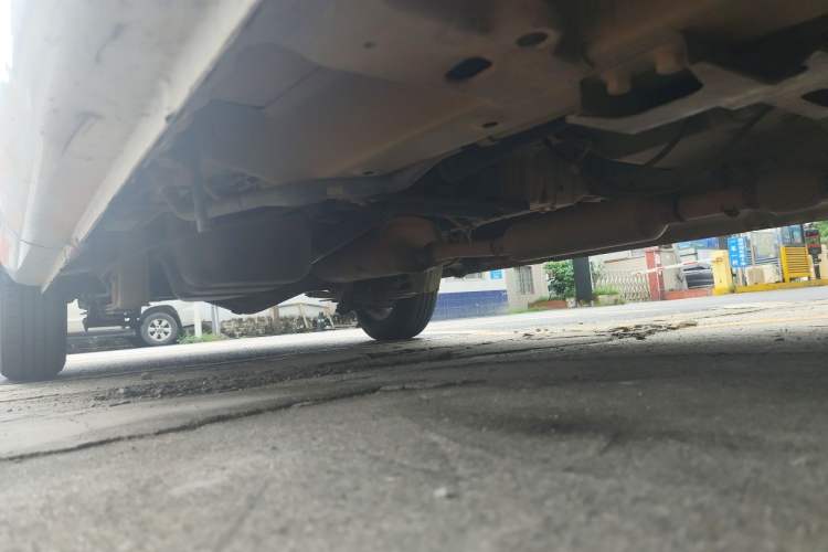 Used Wuling Hongguang 2015 1.5L S1 Standard China V-Emission Standards Chassis Front Right