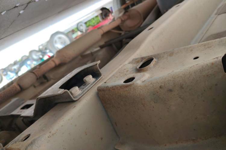 Used Wuling Hongguang 2015 1.5L S Basic Version China V Standard Chassis Front Right