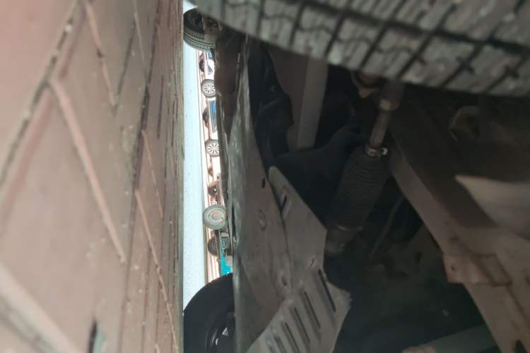 Used Wuling Hongguang 2015 1.2L S Base Model China V Standard Chassis Front Right