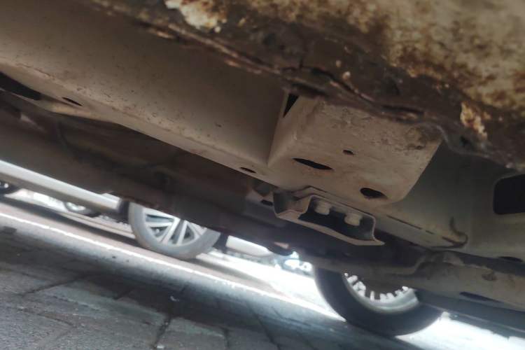 Used Wuling Hongguang 2015 1.5L S1 Comfort China V Standard Chassis Front Right