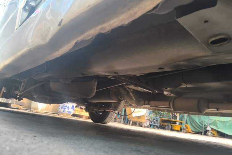 Used Wuling Hongguang 2015 1.2L S Base Model China V Standard Chassis Front Right