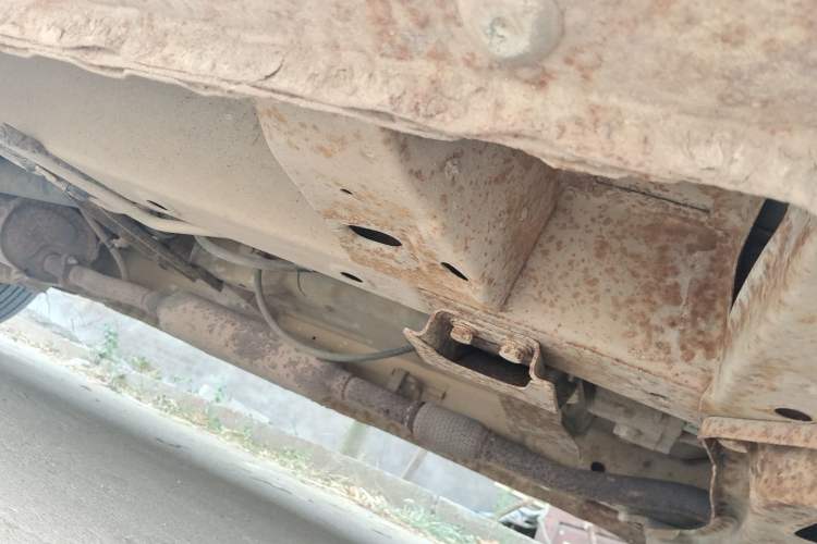 Used Wuling Hongguang 2015 1.5L S1 Standard China V-Emission Standards Chassis Front Right