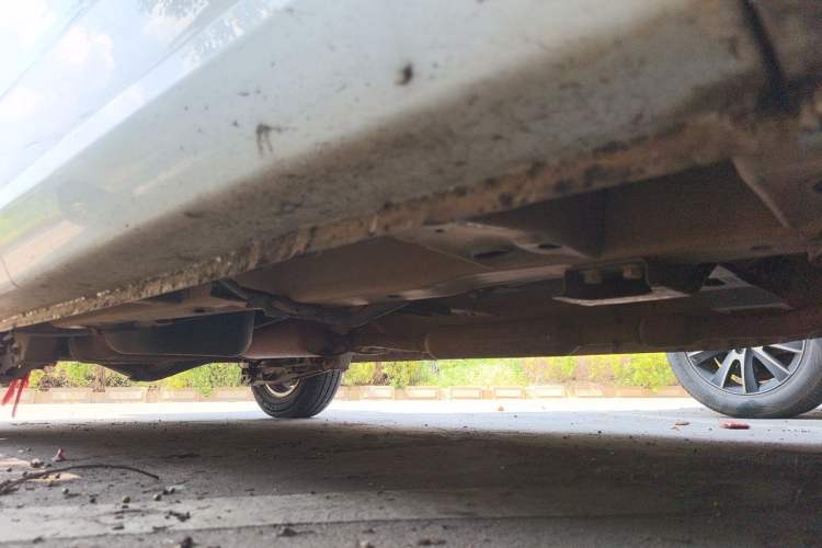 Used Wuling Hongguang 2015 1.5L S Basic Version China V Standard Chassis Front Right