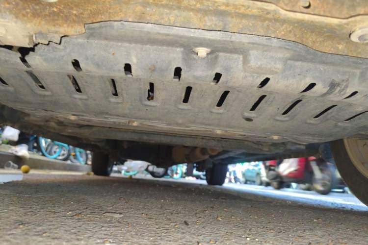 Used Wuling Hongguang 2015 1.5L S1 Standard China V-Emission Standards Chassis Front