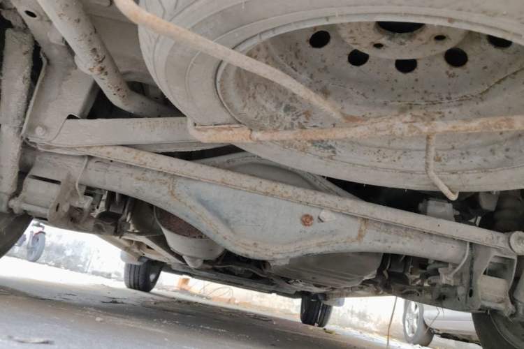 Used Wuling Hongguang 2015 1.5L S1 Standard China V-Emission Standards Chassis Rear