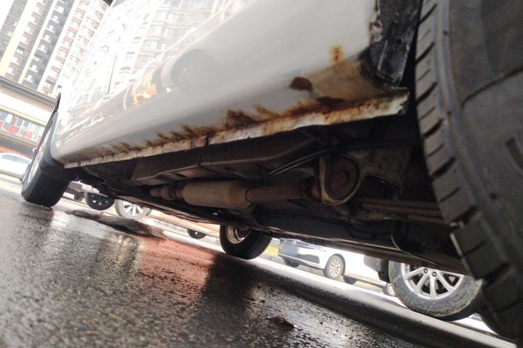 Used Wuling Hongguang 2015 1.5L S Base Model China IV Chassis Rear Left