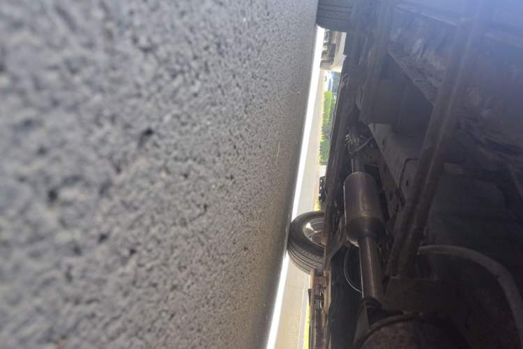 Used Wuling Hongguang 2015 1.5L S1 Standard China V-Emission Standards Chassis Rear Left