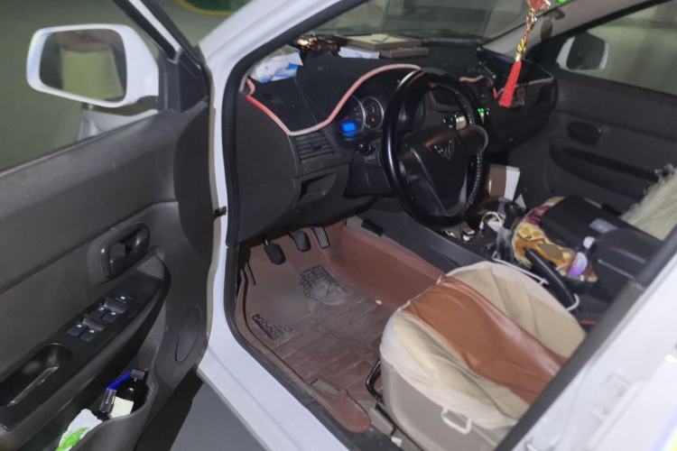 Used Wuling Hongguang 2015 1.2L S Base Model China V Standard Driver Seat
