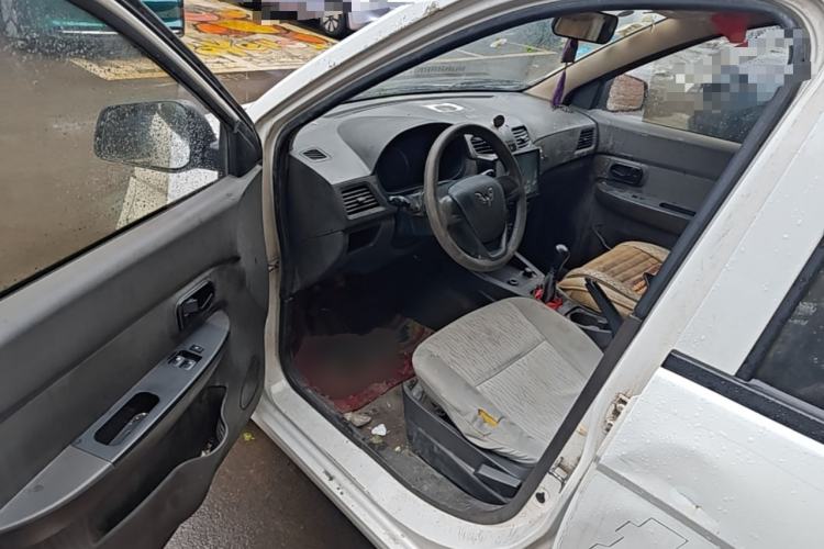 Used Wuling Hongguang 2015 1.2L S Base Model China V Standard Driver Seat