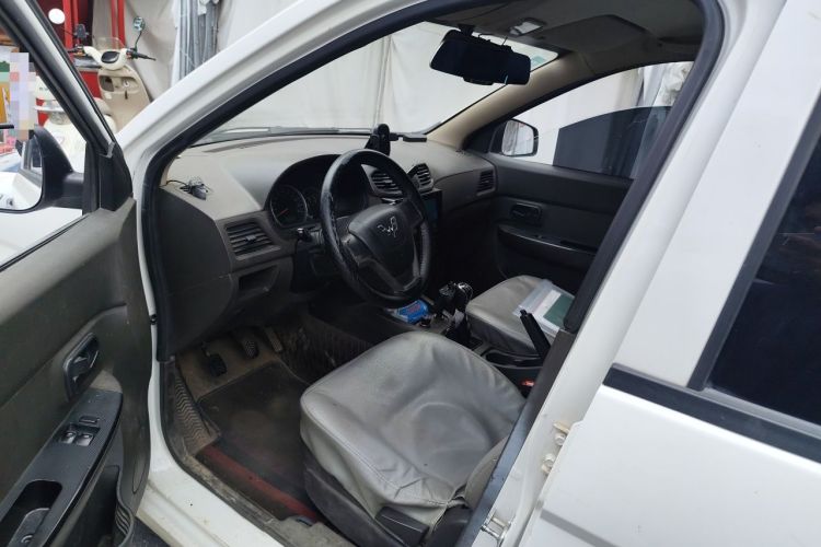 Used Wuling Hongguang 2015 1.2L S Base Model China V Standard Driver Seat