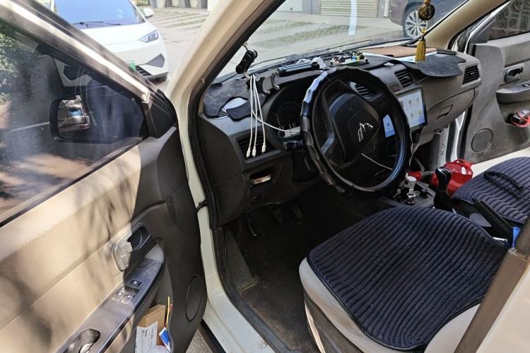 Used Wuling Hongguang 2015 1.2L S Base Model China V Standard Driver Seat