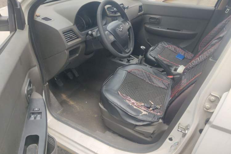 Used Wuling Hongguang 2015 1.2L S Base Model China V Standard Driver Seat
