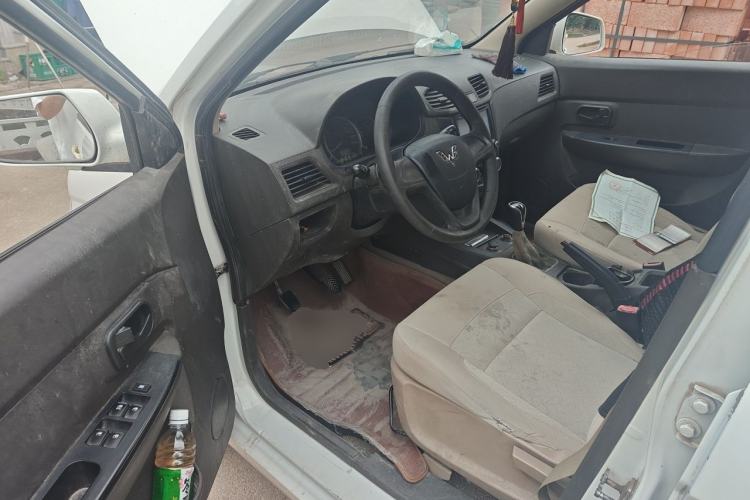 Used Wuling Hongguang 2015 1.2L S Base Model China IV Driver Seat