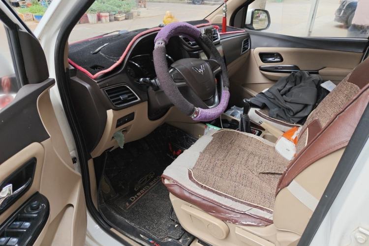 Used Wuling Hongguang 2015 1.5L S1 Comfort China V Standard Driver Seat