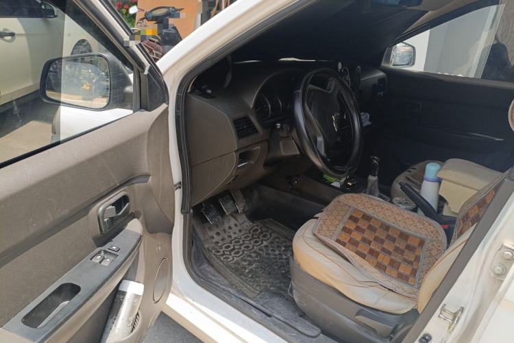Used Wuling Hongguang 2015 1.5L S Basic Version China V Standard Driver Seat