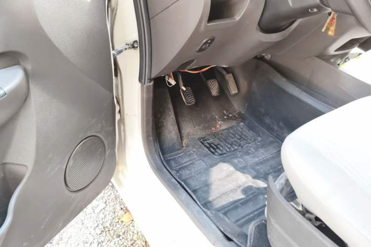Used Wuling Hongguang 2015 1.2L S Base Model China V Standard Driver Seat