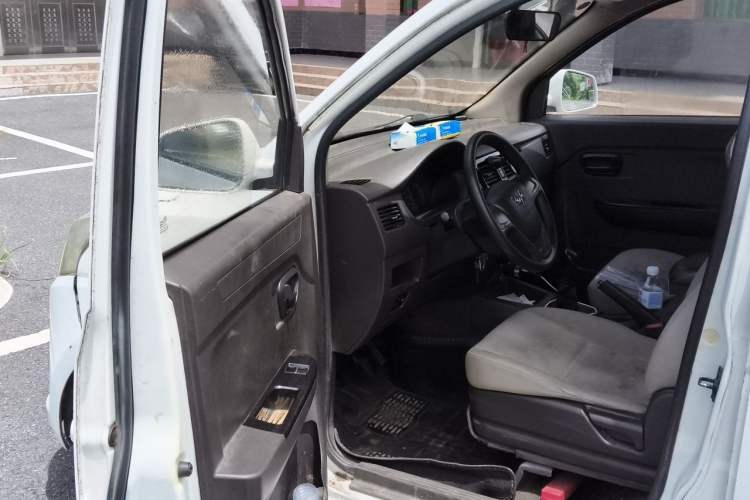 Used Wuling Hongguang 2015 1.5L S1 Standard China V-Emission Standards Driver Seat
