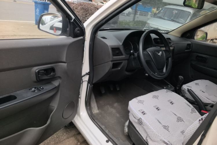 Used Wuling Hongguang 2015 1.2L S Base Model China V Standard Driver Seat