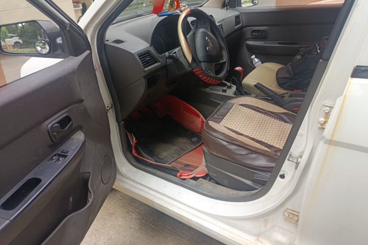 Used Wuling Hongguang 2015 1.5L S Basic Version China V Standard Driver Seat
