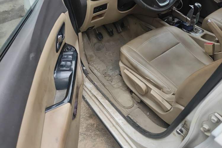 Used Wuling Hongguang 2015 1.5L S1 Comfort China V Standard Driver Seat