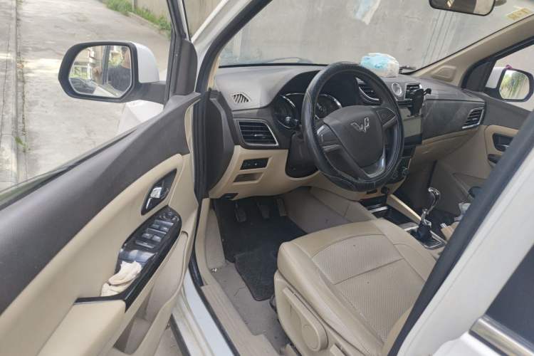 Used Wuling Hongguang 2015 1.5L S1 Comfort China V Standard Driver Seat