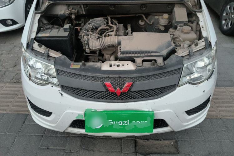Used Wuling Hongguang 2015 1.2L S Base Model China V Standard Engine Bay