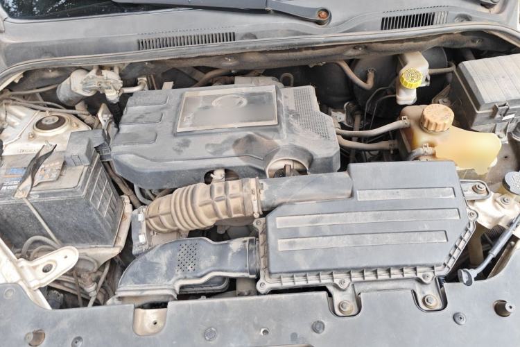 Used Wuling Hongguang 2015 1.5L S1 Luxury National Emission Standard V Engine Bay