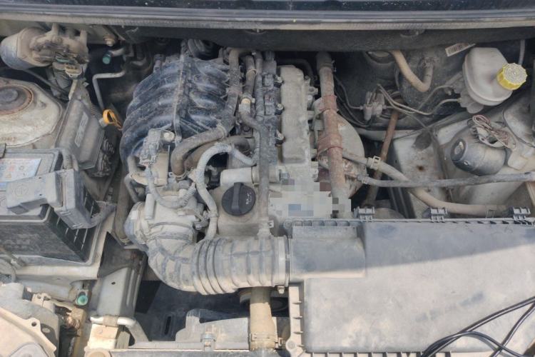 Used Wuling Hongguang 2015 1.2L S Base Model China V Standard Engine Bay