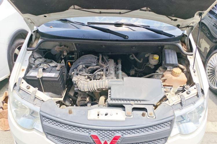Used Wuling Hongguang 2015 1.2L S Base Model China V Standard Engine Bay