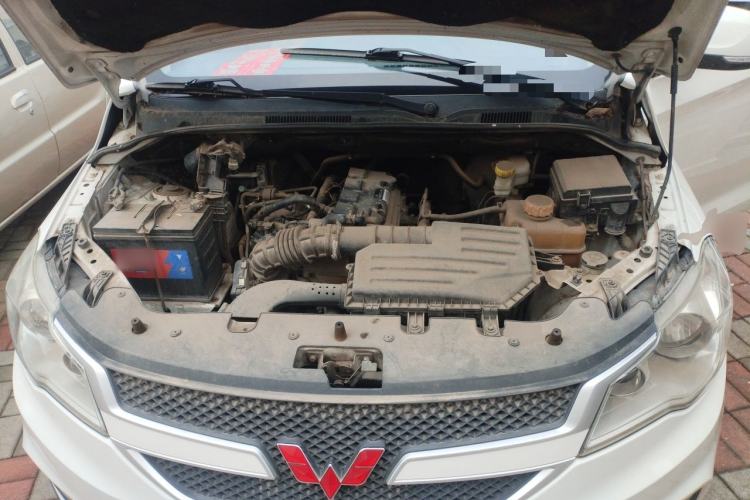 Used Wuling Hongguang 2015 1.5L S1 Standard China V-Emission Standards Engine Bay