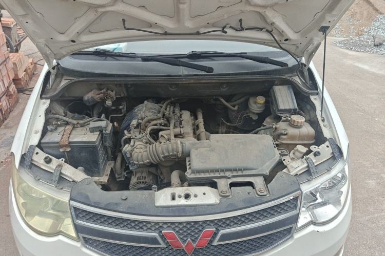 Used Wuling Hongguang 2015 1.2L S Base Model China IV Engine Bay