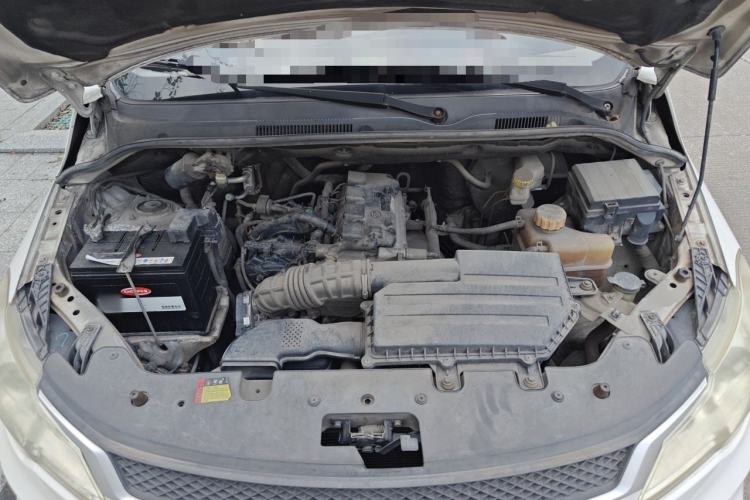 Used Wuling Hongguang 2015 1.5L S Basic Version China V Standard Engine Bay
