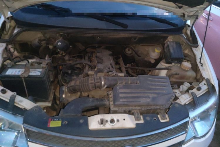 Used Wuling Hongguang 2015 1.5L S Basic Version China V Standard Engine Bay