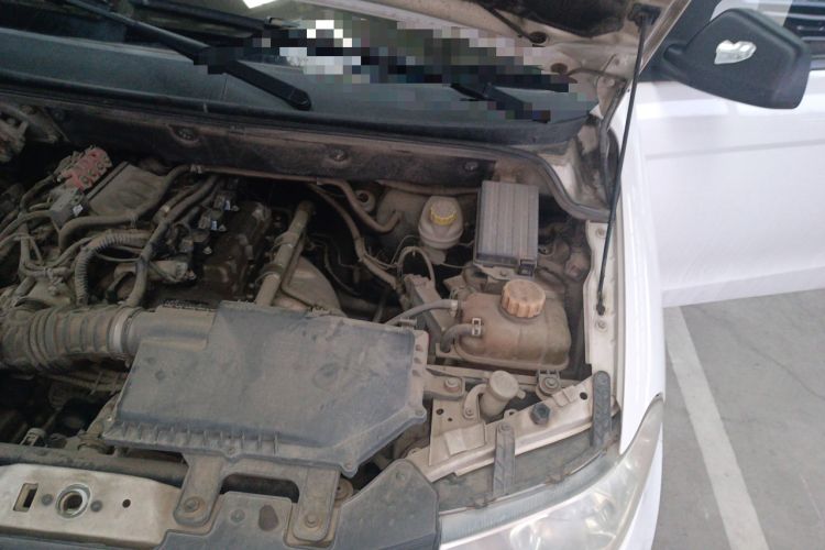 Used Wuling Hongguang 2015 1.2L S Base Model China V Standard Engine Bay Left