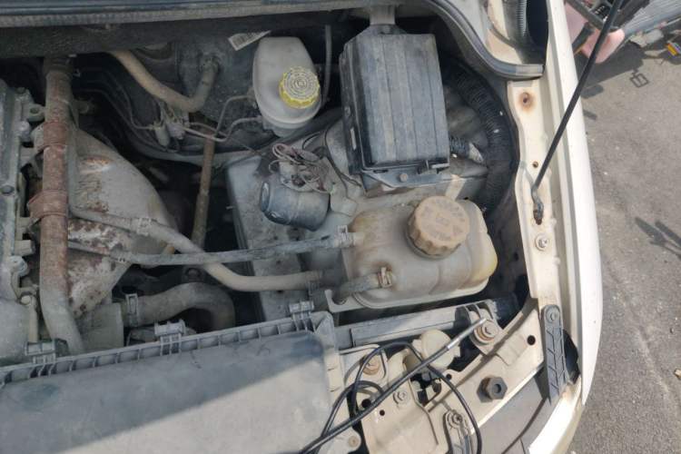 Used Wuling Hongguang 2015 1.2L S Base Model China V Standard Engine Bay Left