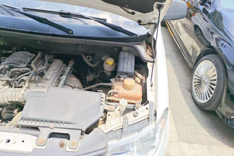 Used Wuling Hongguang 2015 1.2L S Base Model China V Standard Engine Bay Left