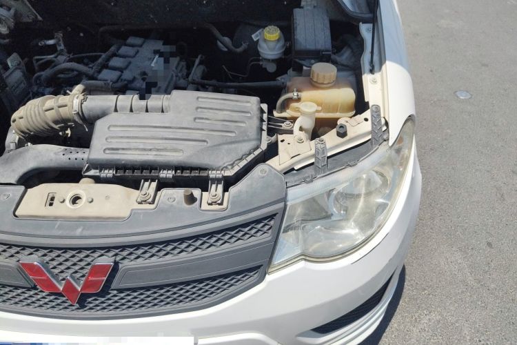 Used Wuling Hongguang 2015 1.5L S Base Model China IV Engine Bay Left